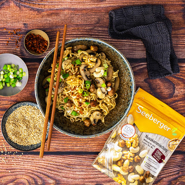 Rezeptbild: Vegane 10 Minuten Ramen mit Nuessen – Seeberger Shop